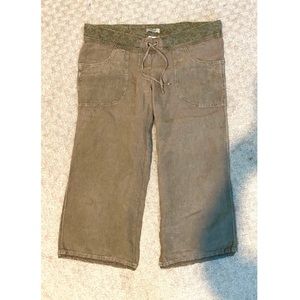 Styled In Italy Max & Co linen drawstring capris